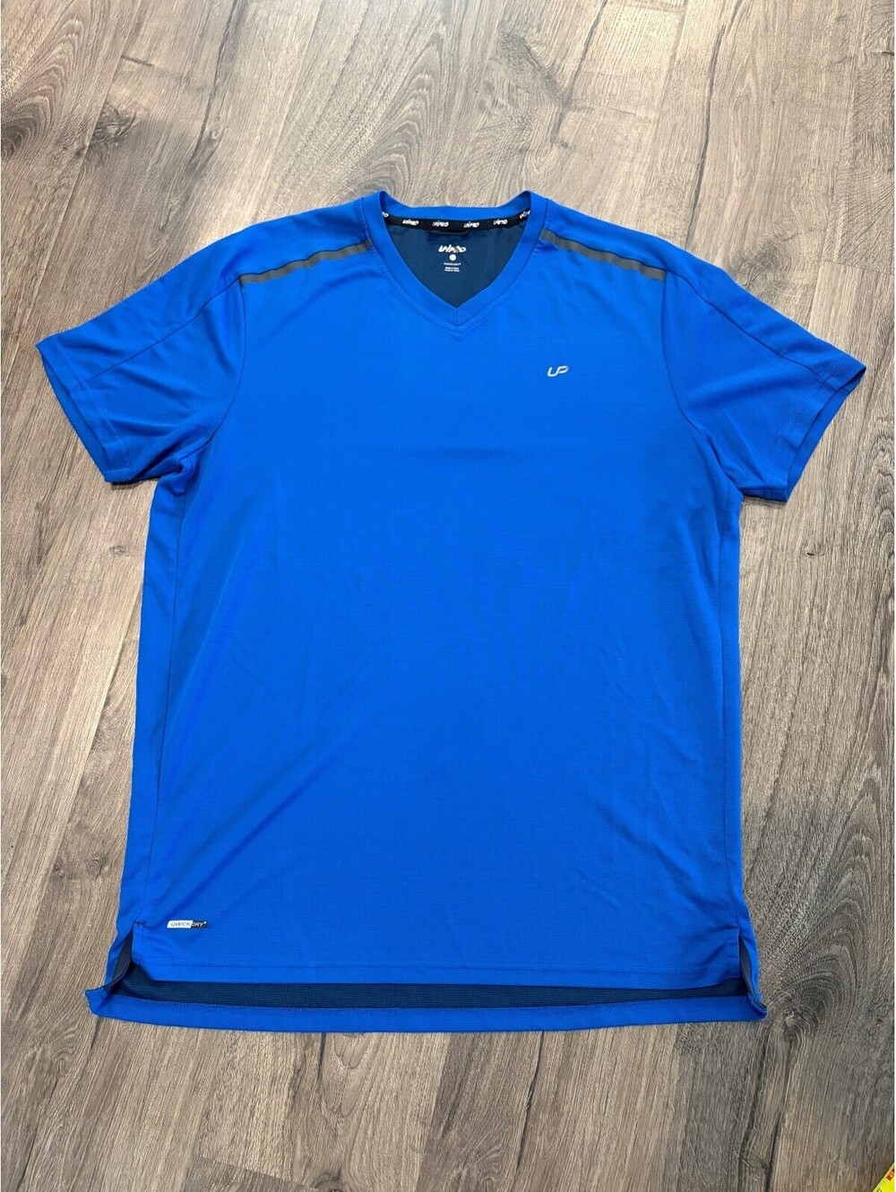 Unipro Men's Blue Qwick-Dry Athletic Shirt Size Extra Large Short Sleeve
